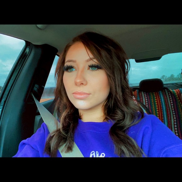 Meet your Posher, Kim - Picture 1 of 1